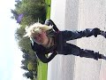 Shoulderson dancing 3