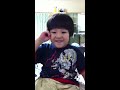 【かわいい子供】英会話する 子供にママは・・・ バットレイ