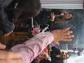 Louvor 'Dupla Honra' com Lea Mendonca e Aline na igreja Assembleia de Deus em Mt. Vernon, NY. 'Este hino marcou muito minha vida. Provou a Palavra do Senhor q diz q a Gloria da segunda casa eh maior do q a da primeira. Agradeco a Deus pelas MARAVILHAS q Ele tem feito em minha vida. Saibas que quando estas no caminho certo, no cENTRO da vontade de Deus, as Bencaos em sua vida virao em dobro. A restituicao sera dobrada. ' ' EH meu prazer te adorar Senhor... EM todo tempo te Adorareiiii...'