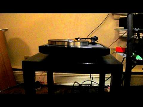 how to isolate turntable from vibration