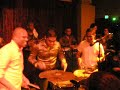 JIMMY SAA toca timbal LA FONDA 04012011