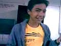 Mark Indico singing \"Para Sa\