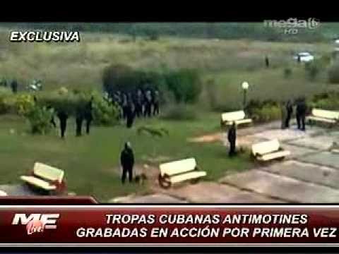 Fuerzas antimotines contra estudiantes pakistaníes en Cuba