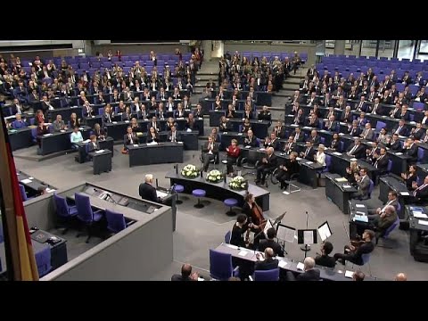 Γερμανία: H Βουλή τιμάει τη «Νύχτα των Κρυστάλλων»