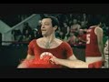 ¿Por que los hombres no son porristas? - Comercial