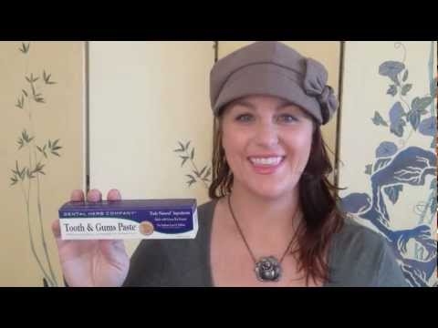 how to whiten gum paste