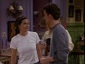 FRIENDS en español: las hermanas de Joey FRIENDS en español: las hermanas de Joey