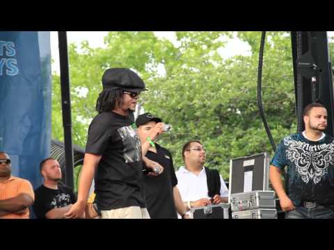 Tego Calderon  -  Freestyle @ HighBridge Park (Pepsi Musica) (2011)
		 