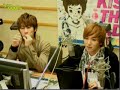 091110 sukira eunhyuk peeling his lips and throw the drie