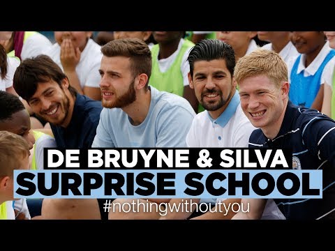 Video: DE BRUYNE & SILVA SURPRISE SCHOOL CHILDREN | #nothingwithoutyou
