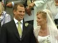peter phillips, the queen's eldest grandson, has married his canadian bride autumn kelly in windsor castle's st george's chapel. the wedding of peter and autumn phillips was a very modern royal occasion.

www.svenskdam.se