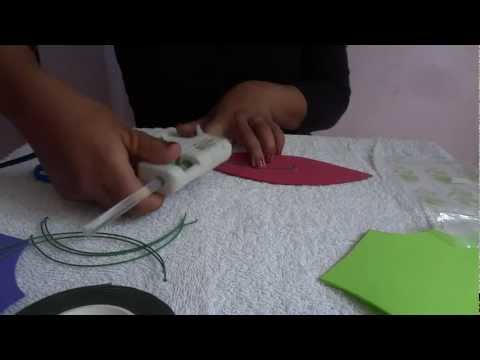 Flor de Nochebuena con fomi (1 de 5) Manualidades Ideas Kenita