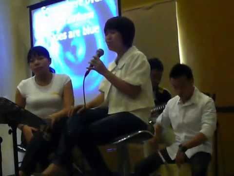 Lianie & friends – Somewhere Over the Rainbow & Tevin Campbell’s Tomorrow acoustic medley cover
