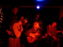 encore bravo pour ce concert, m�me si le d�but de la chanson fut...difficile :)