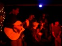 encore bravo pour ce concert, m�me si le d�but de la chanson fut...difficile :)