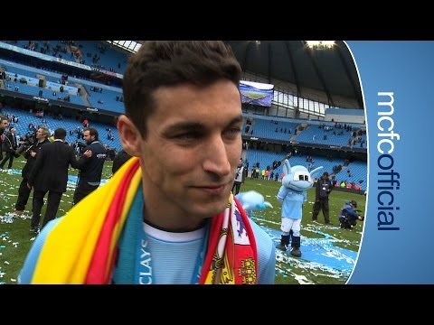 JESUS NAVAS ON TITLE | City v West Ham Champions 2014