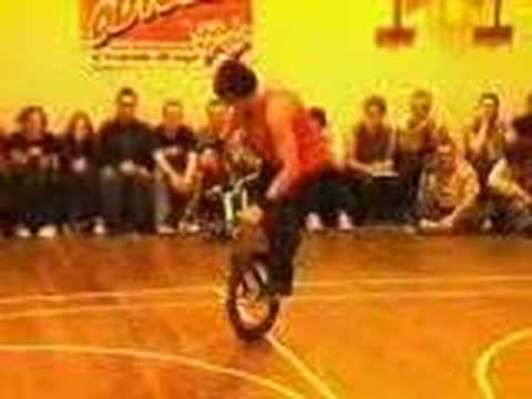 BMX VIDEOS, BIKES, TRICKS, STUNTS, CRASHES