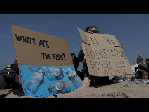 Belgien: Proteste am Strand - Schler picknicken gegen den Klimawandel