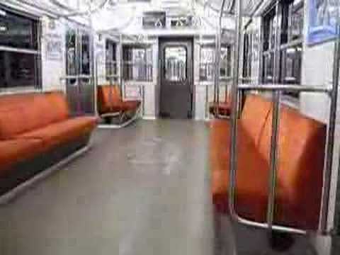 西武新宿線2000系車内