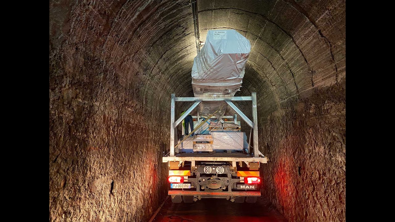Transporter la charpente de la future mairie une opération d’envergure