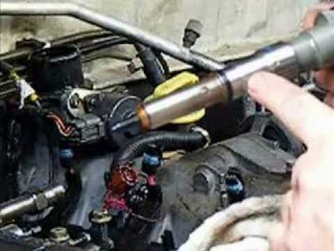 Removing Isuzu 4JX1 Diesel Injector Sleeves