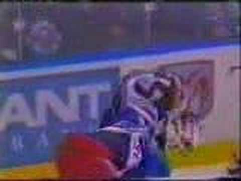 Cloutier vs Salo Goalie Fight
