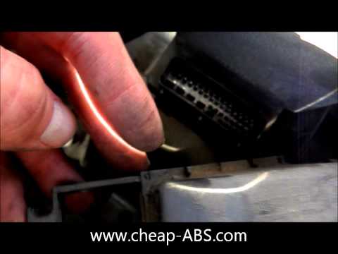 ABS Module Removal from Saab 9-5 – Fix ABS light