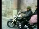 Enrrique Masias en moto