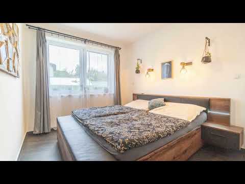 Video Prodej rodinného domu o užitné ploše 180 m2 na pozemku o rozloze 2118m2 na pokraji brdských lesů