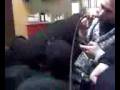 videos de chris kisses seans balls