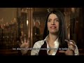 Tambien en assassinscreed.com. No te pierdas este asombroso video donde verás el maravilloso entorno y arquitectura además del arte, todo mezclado para revirir la auténtica esencia del Renacimiento Italiano en 1480. Tampoco te pierdas la Villa, una pequeña ciudad heredada por la familia Audiotre, donde Ezio se esconderá y podrás ver como evoluciona con el paso del tiempo.