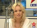 au cours d'un passage � la roche-sur-yon (85) dans les studios de virgin radio vend�e.