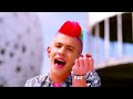 Click here to watch this video Daniele Negroni - Absolutely Right (Musikvideo)