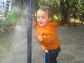 Katia Emilia: tan chiquita y ya baila en el caño!?