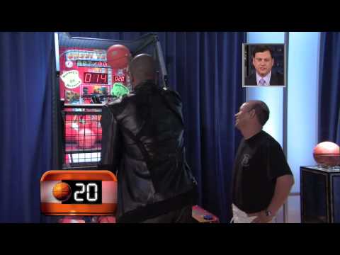 Kobe vs. Bus Boy In Pop-A-Shot.