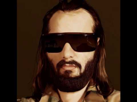 Rosie94100 - Sebastien Tellier- Divine- (Mindnight Juggernauts remix)