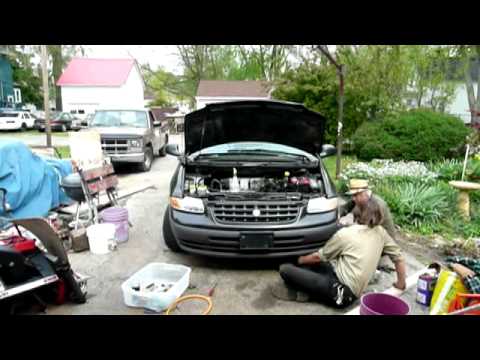 2000 Chrysler Grand Voyager SE Radiator Replacement – Part 2