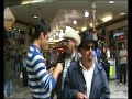 Carlos Rivera regalando orgasmos y donas