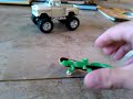 Christopher the skateboarding lizard lives again!