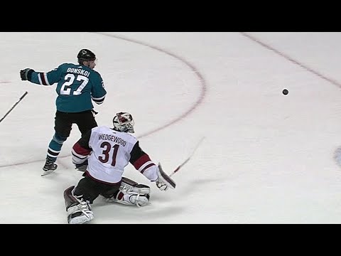 Video: Donskoi unleashes filthy deke and then scores using 'pool cue' move