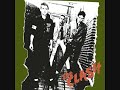 Bekijk muziek clip van The Clash met Janie Jones