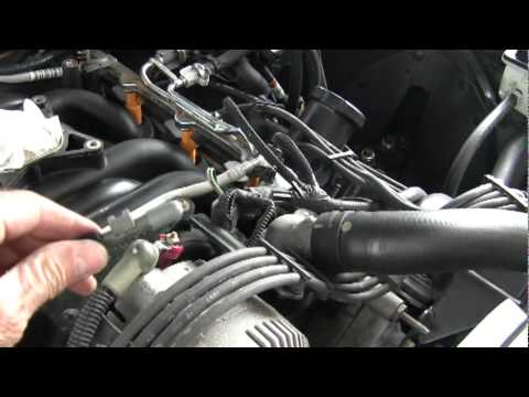 DISASSEMBLY of 1997 LINCOLN  TOWN CAR  4.6 INTAKE MANIFOLD  REPLACEMENT