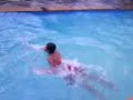 thumiro na piscina em santana barrigada