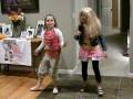 videos de SOPHIE AND ERIN Perform Hannah Montana