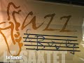 The saxtet live in Arras Well you needn't