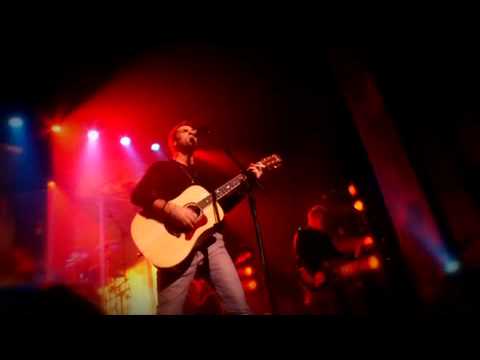 Lancement - Entre deux mondes
