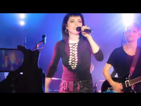 Carly rae jepsen this kiss