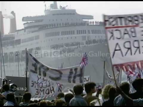 SS Canberra Returns Home