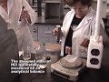 Mg reacts with HCl Mg reacts with HCl