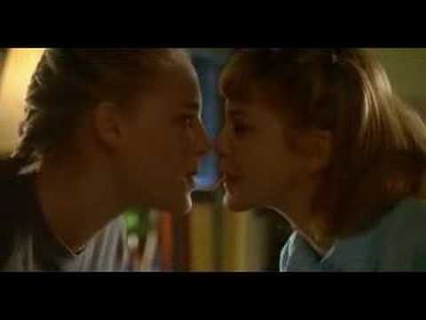 Arlene & Wendy (100 Girls) - First Kiss